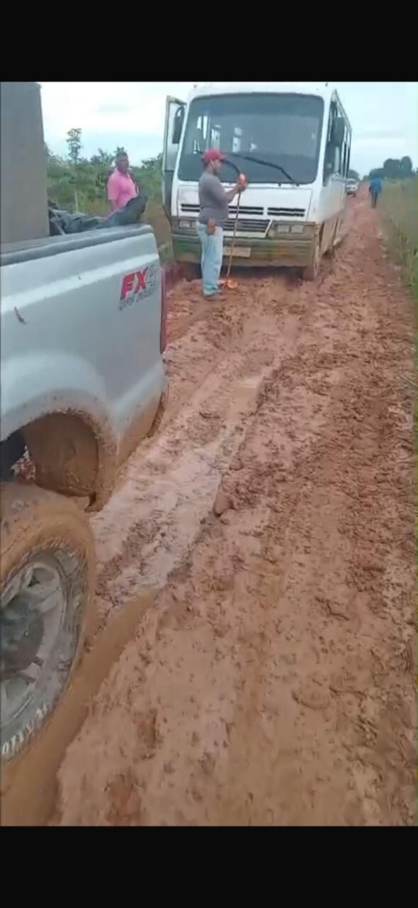 AGRICULTORES ABANDONADOS - Moradores do projeto de assentamento São Francisco, sul de Canutama, cobram melhorias